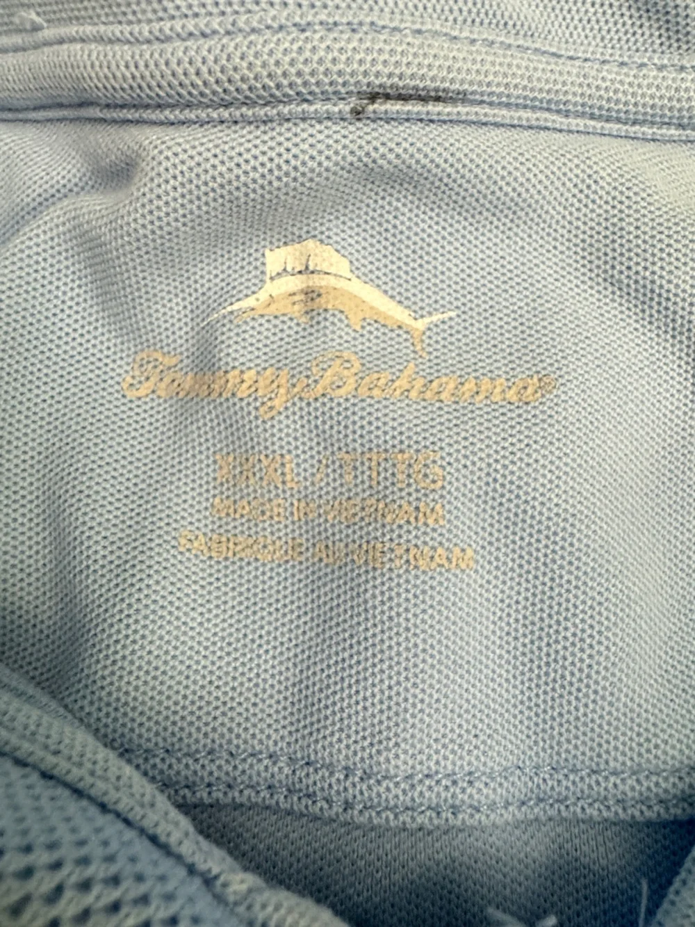Bundle of 7 Tommy Bahama shirts